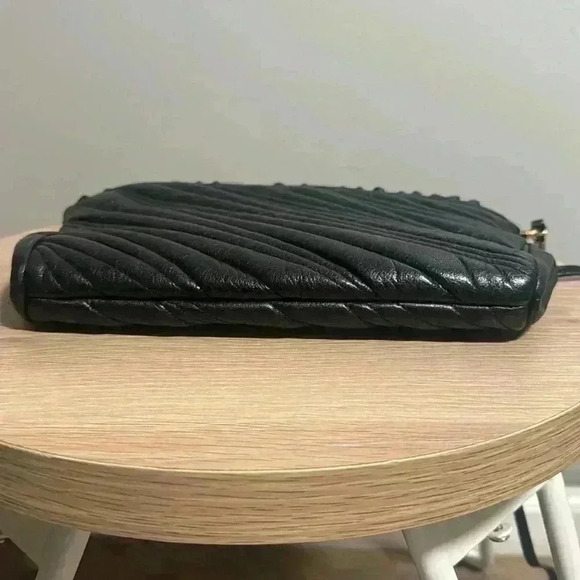 Saks Fifth Avenue Vintage bag - Picture 4 of 5